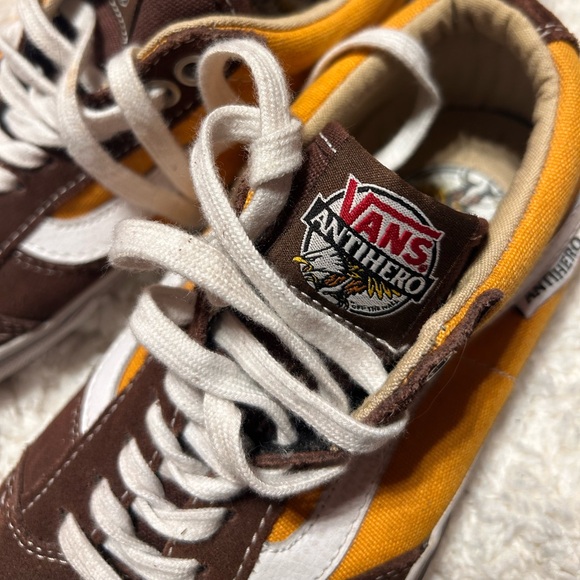 Lightly worn rare special edition vans x antihero TNTs vintage - Picture 2 of 4